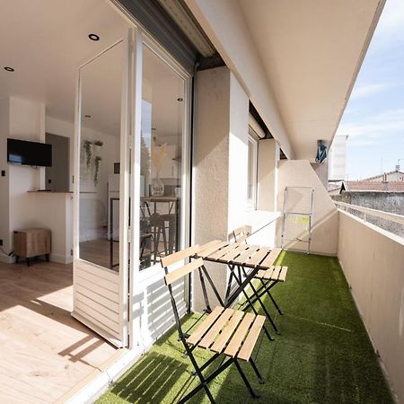 Appartement Studio moderne refait à neuf avec balcon à Valence  Extérieur photo