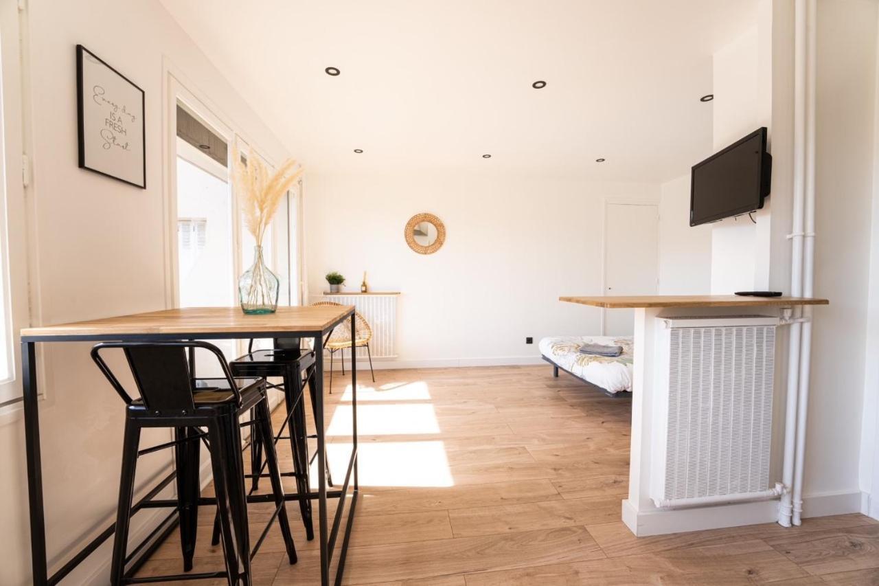 Appartement Studio moderne refait à neuf avec balcon à Valence  Extérieur photo