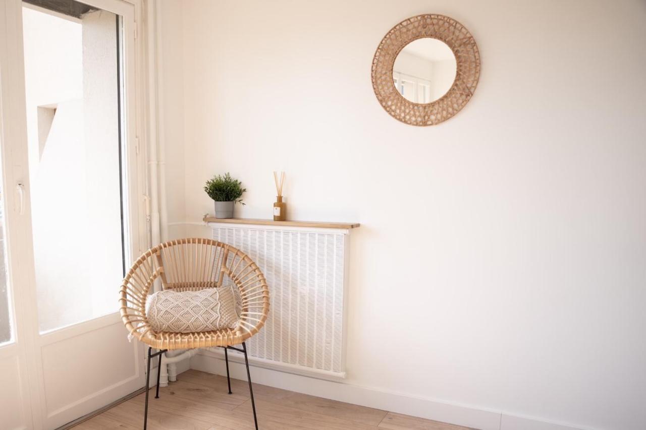 Appartement Studio moderne refait à neuf avec balcon à Valence  Extérieur photo