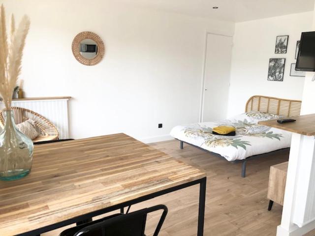 Appartement Studio moderne refait à neuf avec balcon à Valence  Extérieur photo